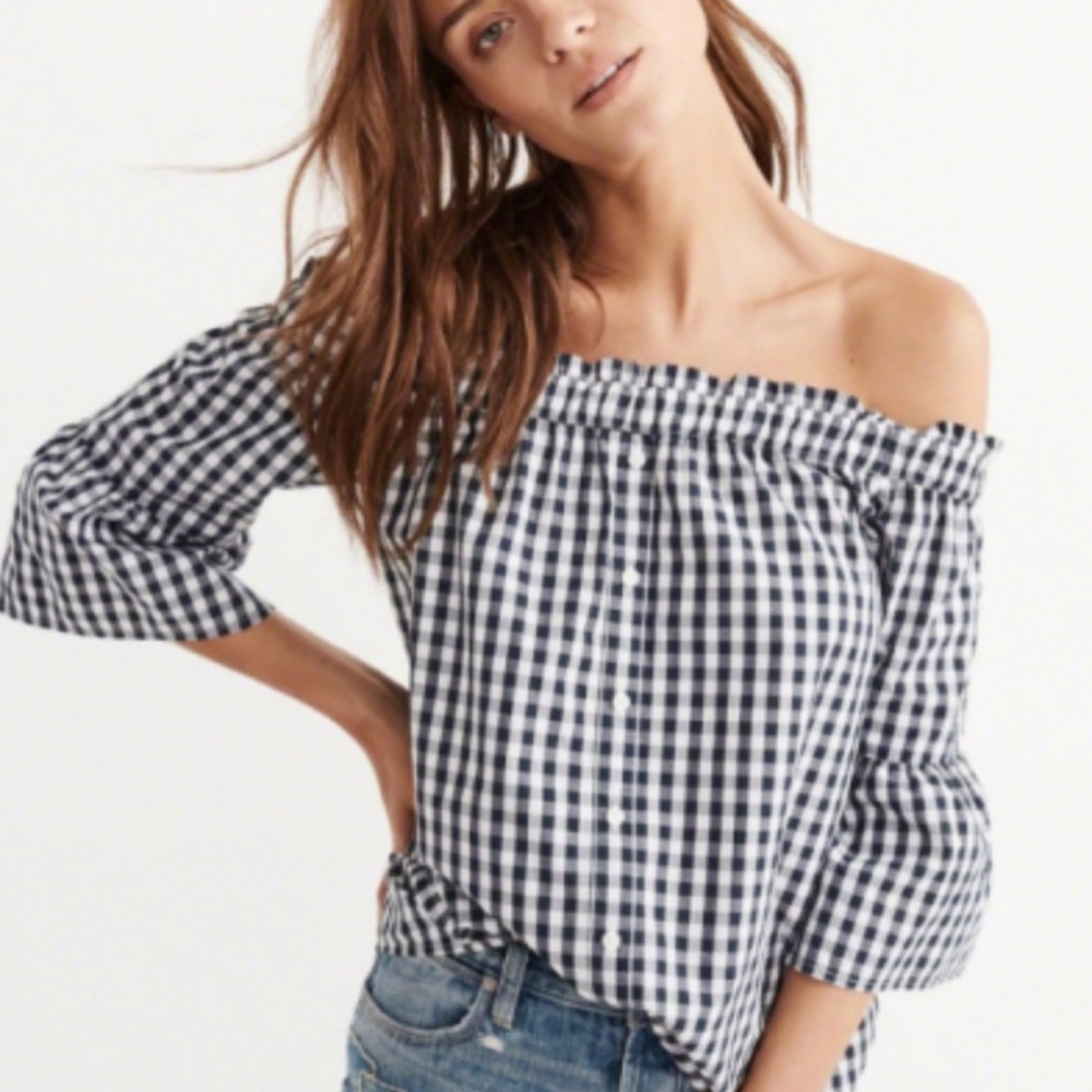 Abercrombie bell sleeve top